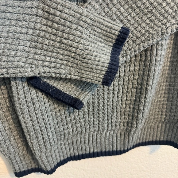 Bundle  - Tucker + Tate in Gray and Old Navy in Black & White. Size Boys… - Picture 7 of 16